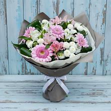 Букет цветов из:  Герберы, Альстромерии и Хризантемы в Новолакском