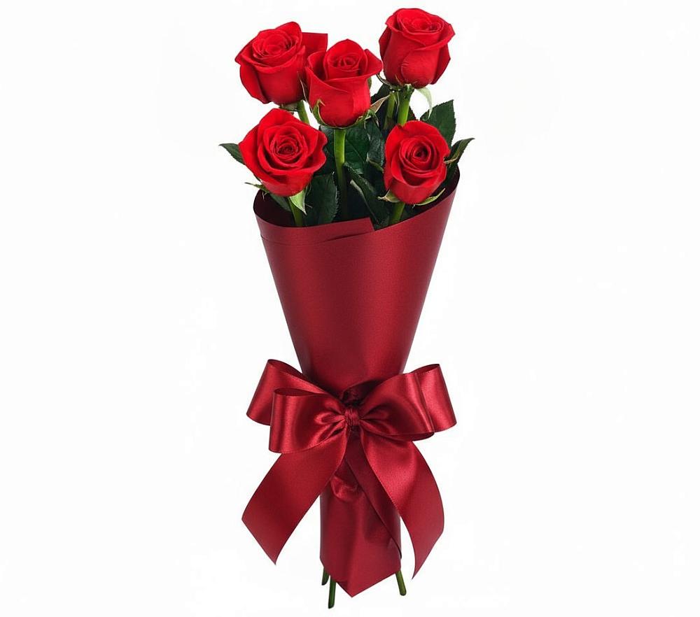 Букет 5 Красных роз Эдлесс Лав в Новолакском
