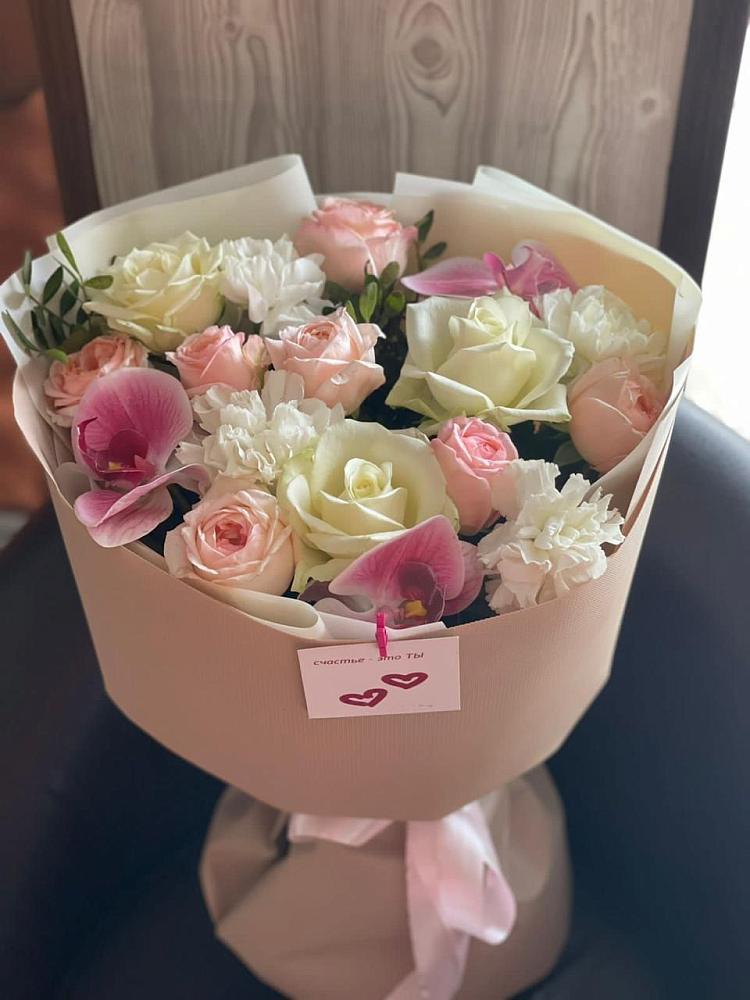 Букет цветов из: Орхидеи, Розы и Гвоздики в Новолакском