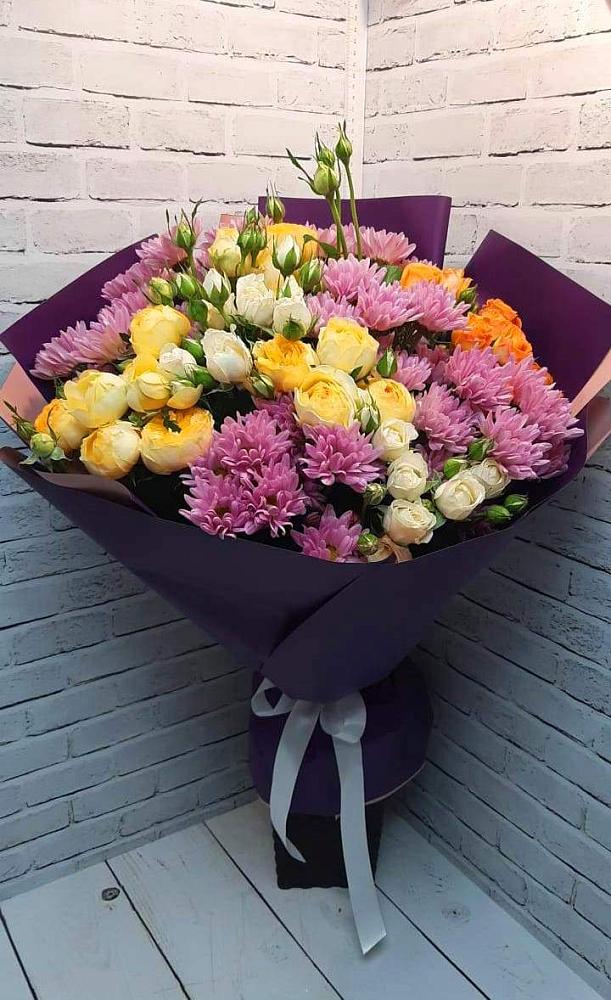 Букет цветов из: Хризантемы и Розы в Новолакском