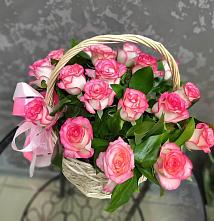 Цветочная композиция из Розы в корзине #REPLACE_PRED# Новолакском