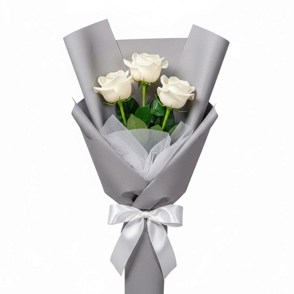 Букет 3 белые розы в Новолакском