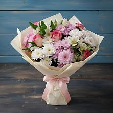 Букет цветов из:  Хризантемы, Альстромерии и Розы в Новолакском