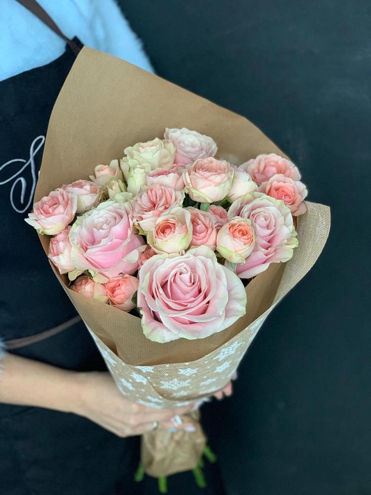 Букет цветов из: Хризантемы и Розы в Новолакском