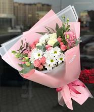 Букет цветов из:  Розы, Лизиантусы и Хризантемы в Новолакском