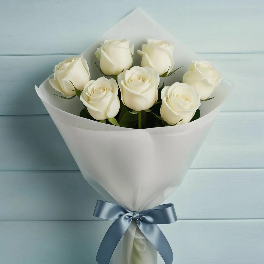 Букет 7 Белых роз Эдлесс Лав в Новолакском