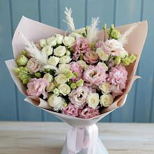 Букет цветов из:  Альстромерии и Розы в Новолакском